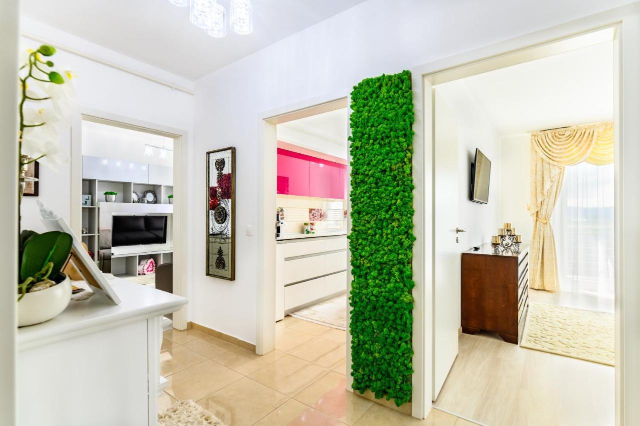 Luxury Apartment Avantgarden 3 Braşov Buitenkant foto
