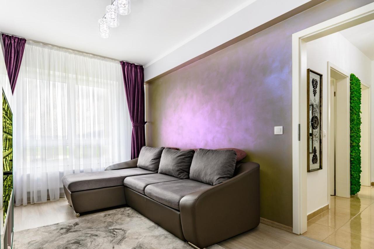 Luxury Apartment Avantgarden 3 Braşov Buitenkant foto