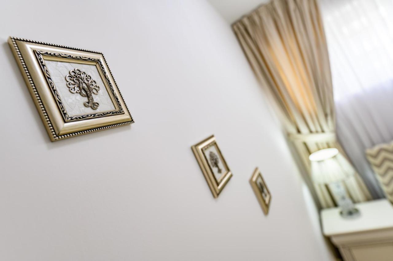 Luxury Apartment Avantgarden 3 Braşov Buitenkant foto
