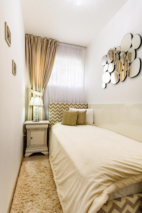 Luxury Apartment Avantgarden 3 Braşov Buitenkant foto